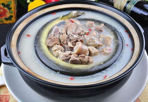 男人想要滋补强身,多吃一物以形补形,吃过的人都叫它"土龙"!