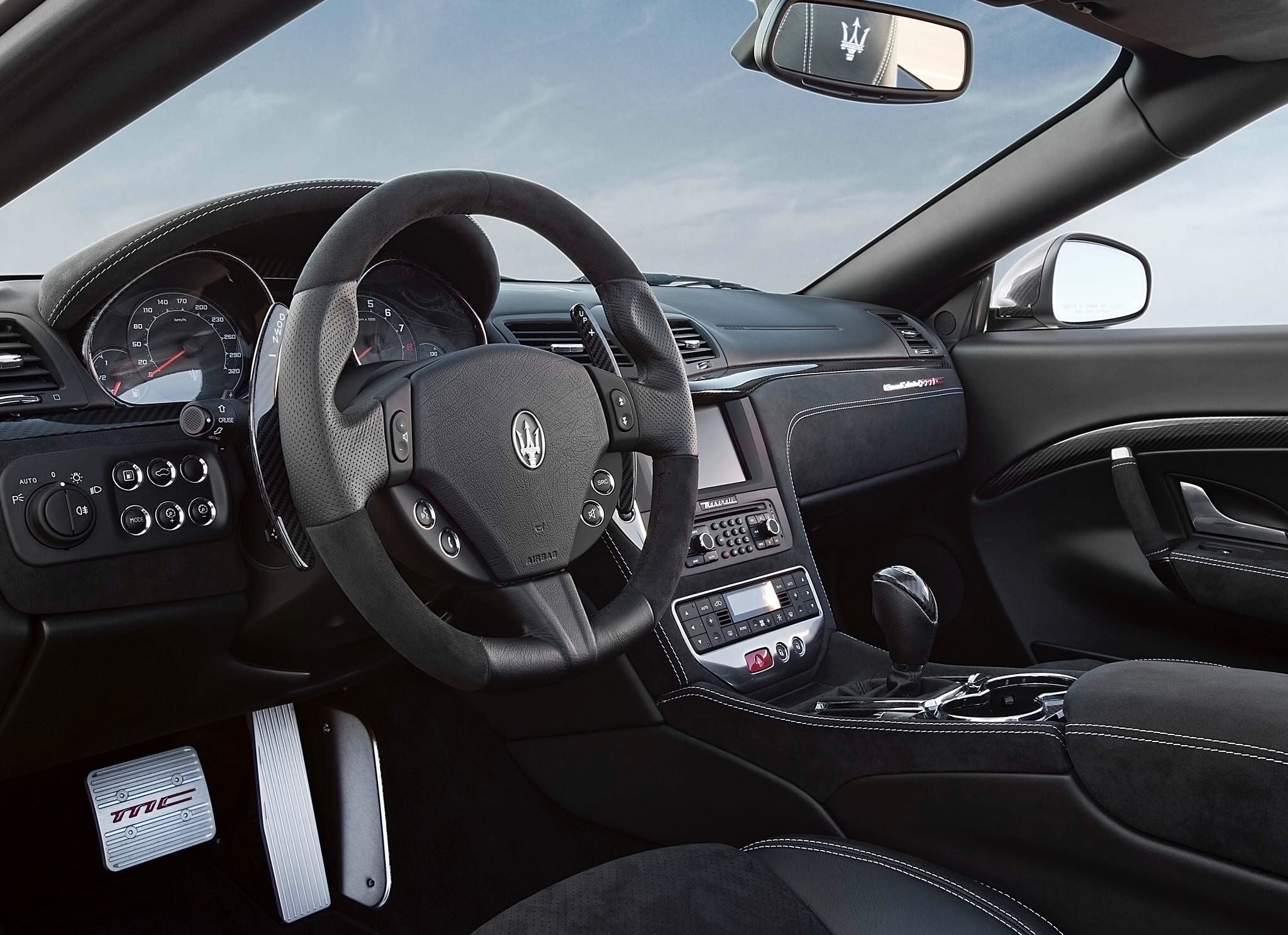 玛莎拉蒂敞蓬跑车壁纸