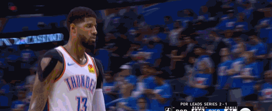 37.8秒胜利无望,雷霆球迷表情绝望,乔治一巴掌激励了威少!