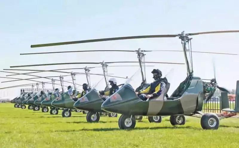 猎鹰旋翼机升级版亮相,2座变3座,还能空中跳伞,对我国意义重大