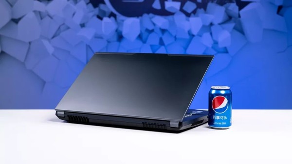 搭rtx2070售8999元:笔吧评测室 hasee 神舟战神gx9-ct5dk 17.