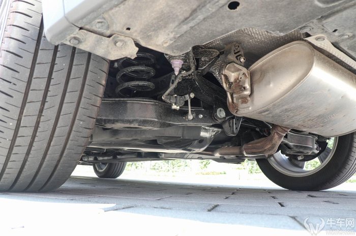 牛x评测:抛开那些"无关紧要" 试雷克萨斯ux 260h