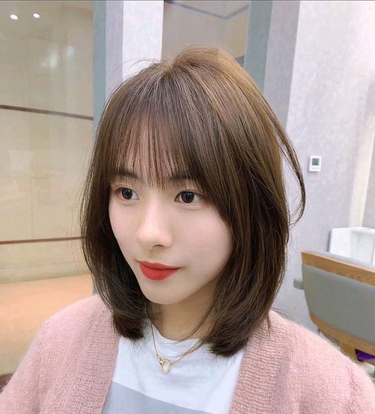 今年只流行这3款发型短中长都有谁剪都好看