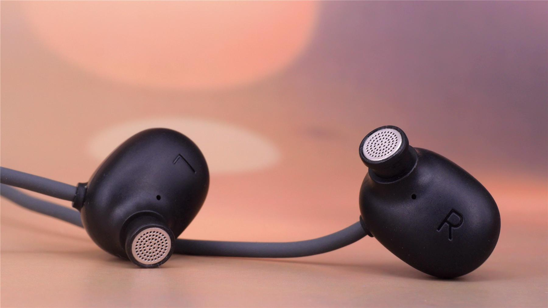 耳机专业户评测oppo enco m31:一款令人惊喜的颈挂式无线耳机