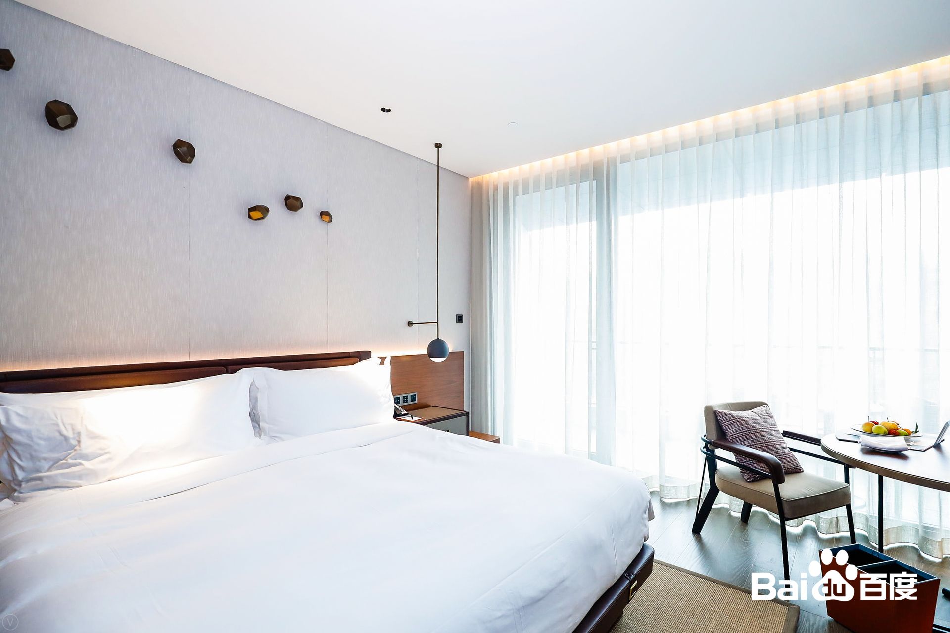 地下88米酒店之旅