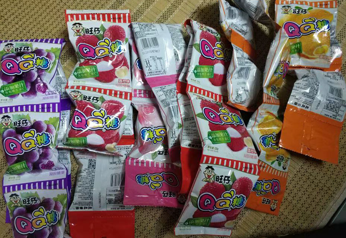 00年八种流行零食,图3常常用来整蛊,简直是"损友"必备