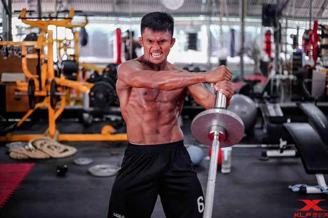 耀威猜超越西提猜成为泰拳第一,今年有望打昆仑决诸神之战