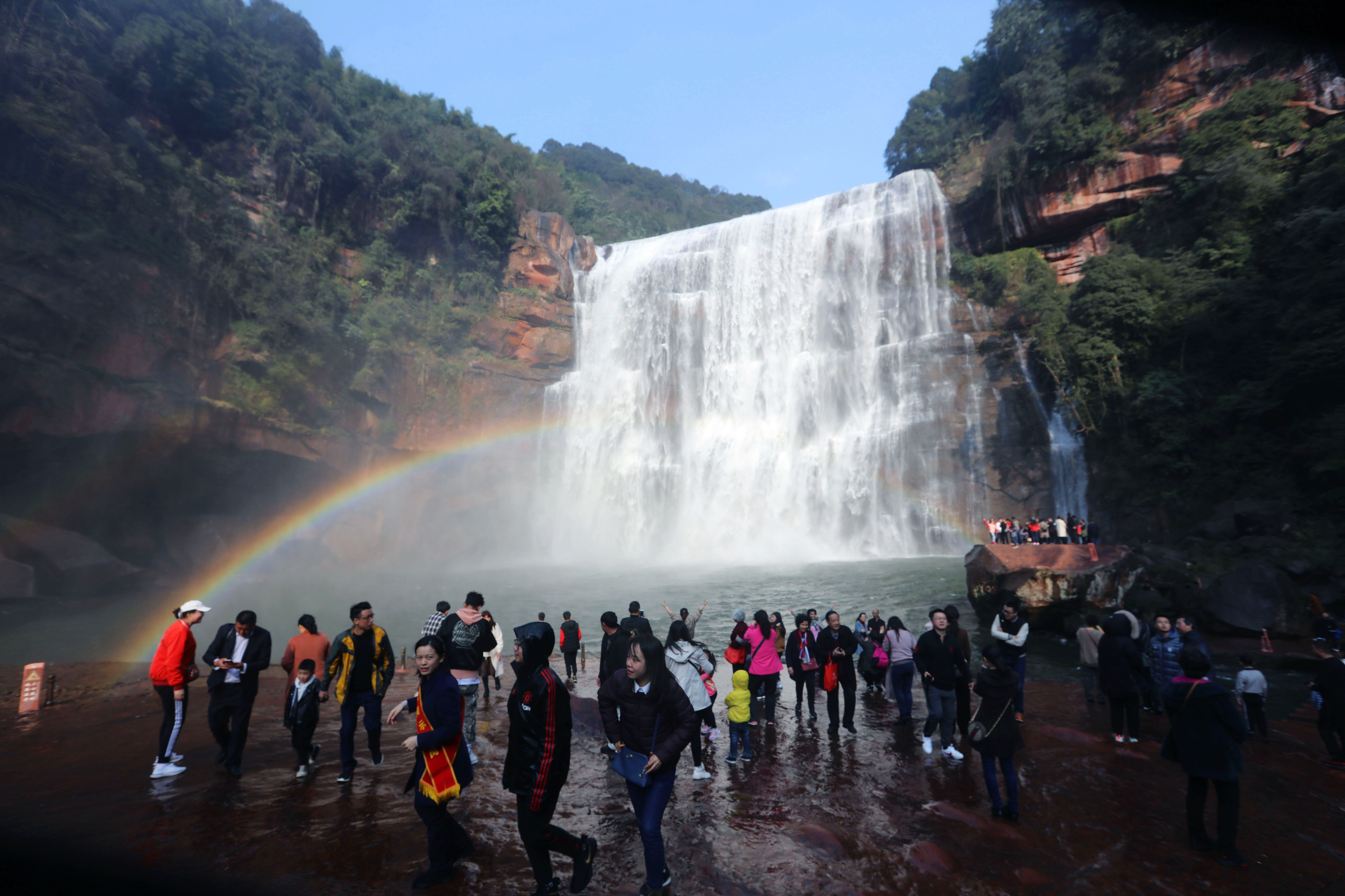 游山玩水过大年