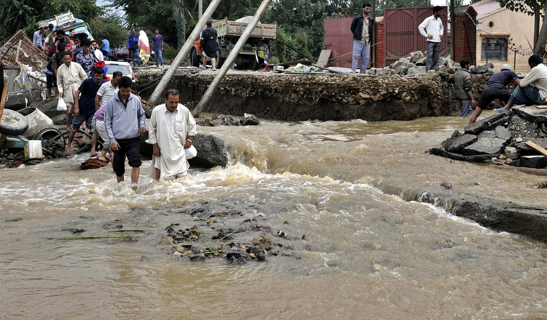 河北涿州洪水 近日,一场突如其来的特大暴雨袭击了华北地区,给河北