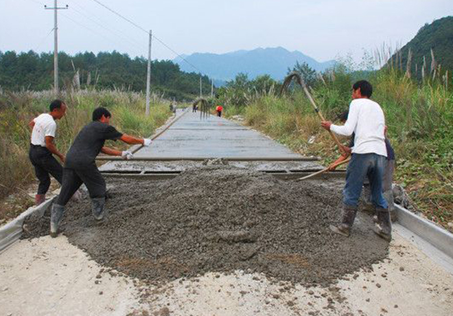 农村修路为什么水泥路比柏油路多?从哪些方面考虑的?