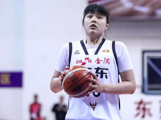 广东女篮首夺wcba总冠军 20岁小将李月汝当选总决赛mvp