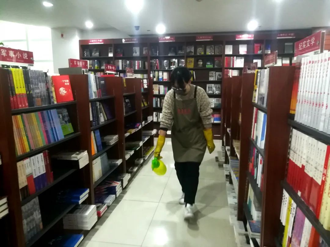 广大读者,椒江几家大型书店已恢复营业啦!