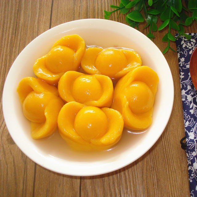 今天元宵节,做个元宝汤圆,祝福大家鸡年财源滚滚来!身体健康!