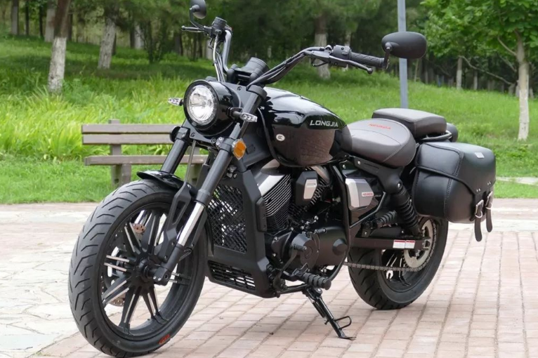 唯一一个可媲美力帆v16的机车,龙嘉v途,一款正宗的美式巡航车!