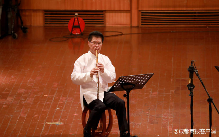 笛箫大师张维良蓉城奏响《秋之韵》四川竹笛届4位泰斗观看演出