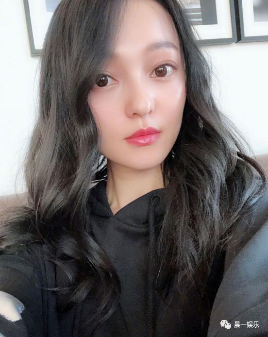 张韶涵的再次走红狠狠地扇了当年把她骂哭的金武林一巴掌!