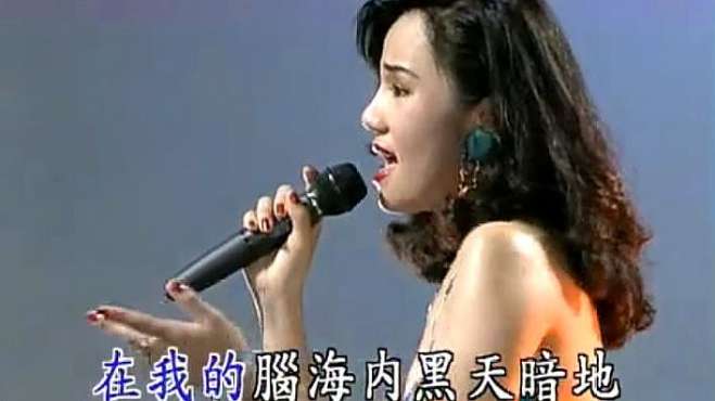 [图]十二大美女：李金壖深情演唱《真情乎人出卖》，听了想哭