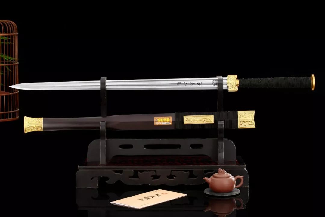 古人打仗几乎不用剑,那为啥名士贵族都要佩剑?