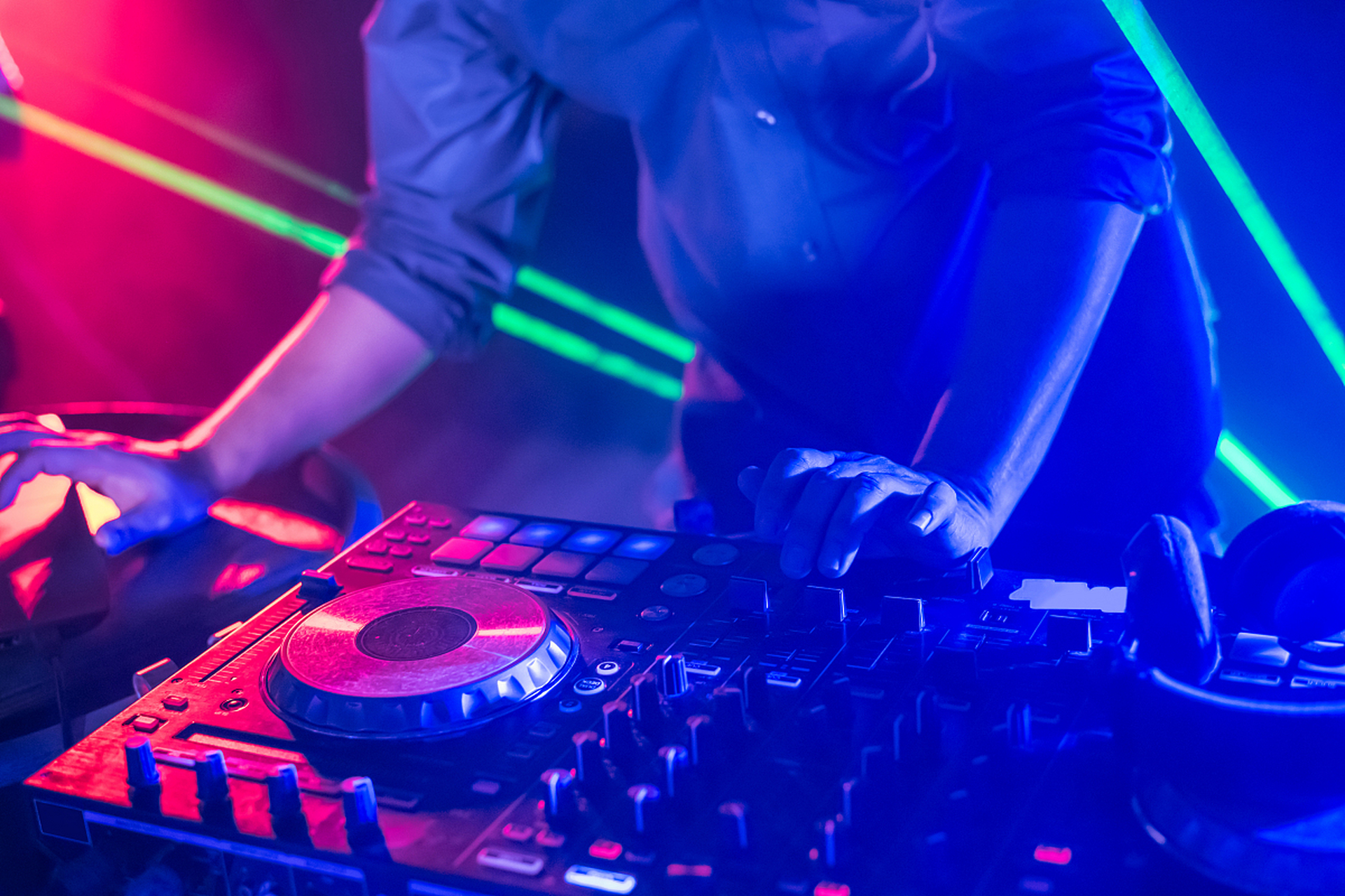 盘点火爆的9收dj歌曲,你听过几首? 1《爱如火》 2《很任性?