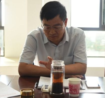 民航总局中南质监站郑永强站长一行莅临湘西机场项目检查指导工作