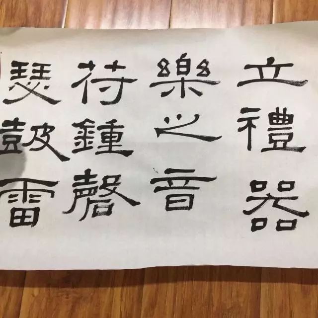 汪涵左手写字图片