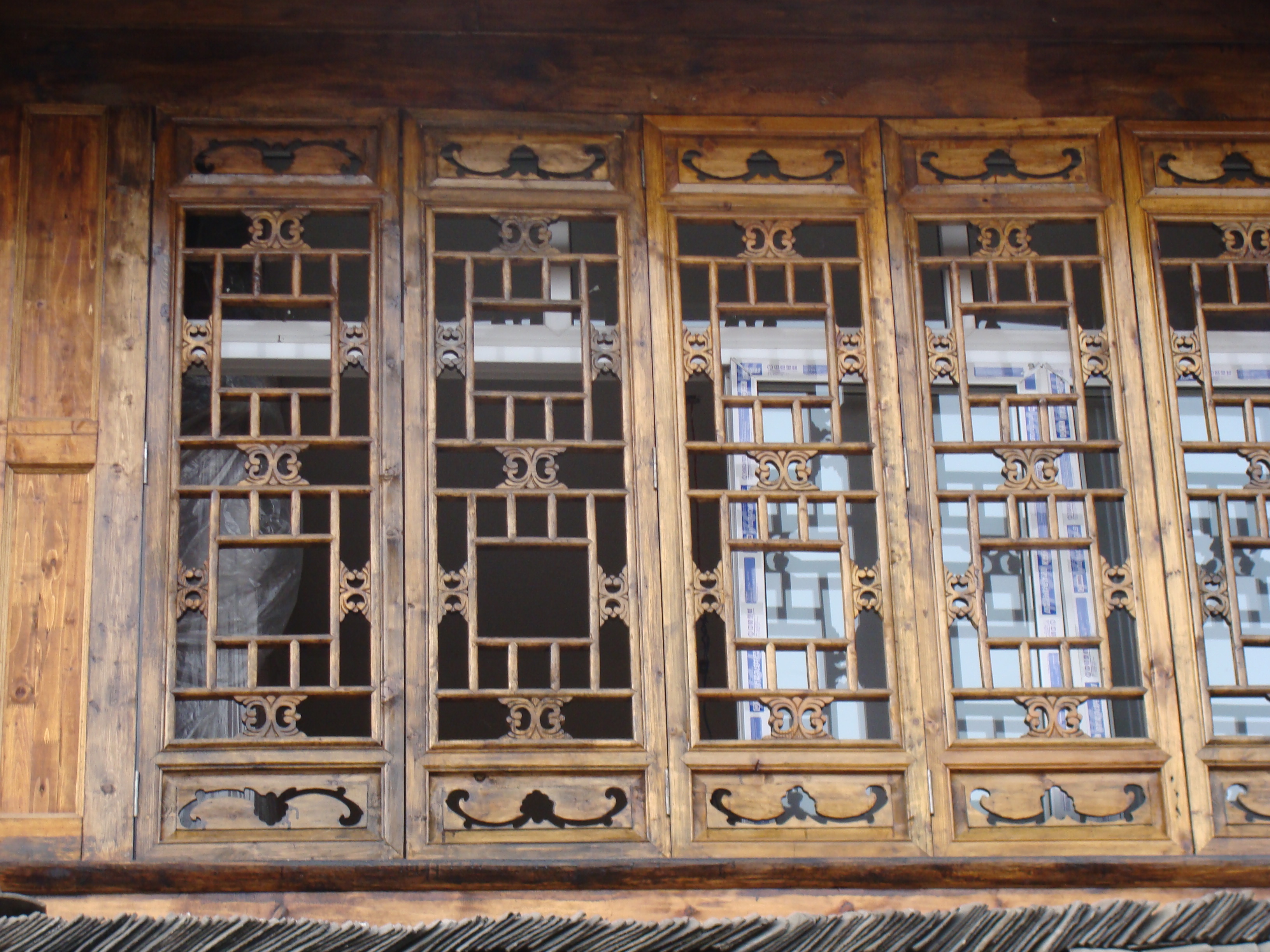 仿古门窗的选材与设计