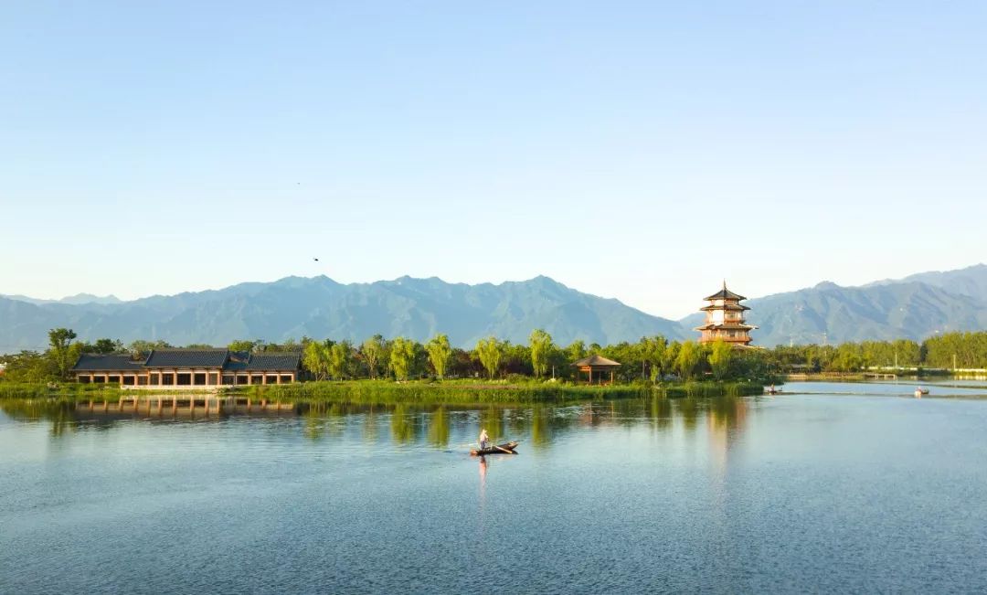 "慈恩寺俯曲江池,雁塔层高望渼陂"—新华社聚焦我区渼陂湖