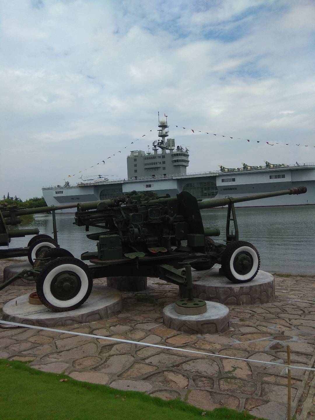 自制太阳能刷步器