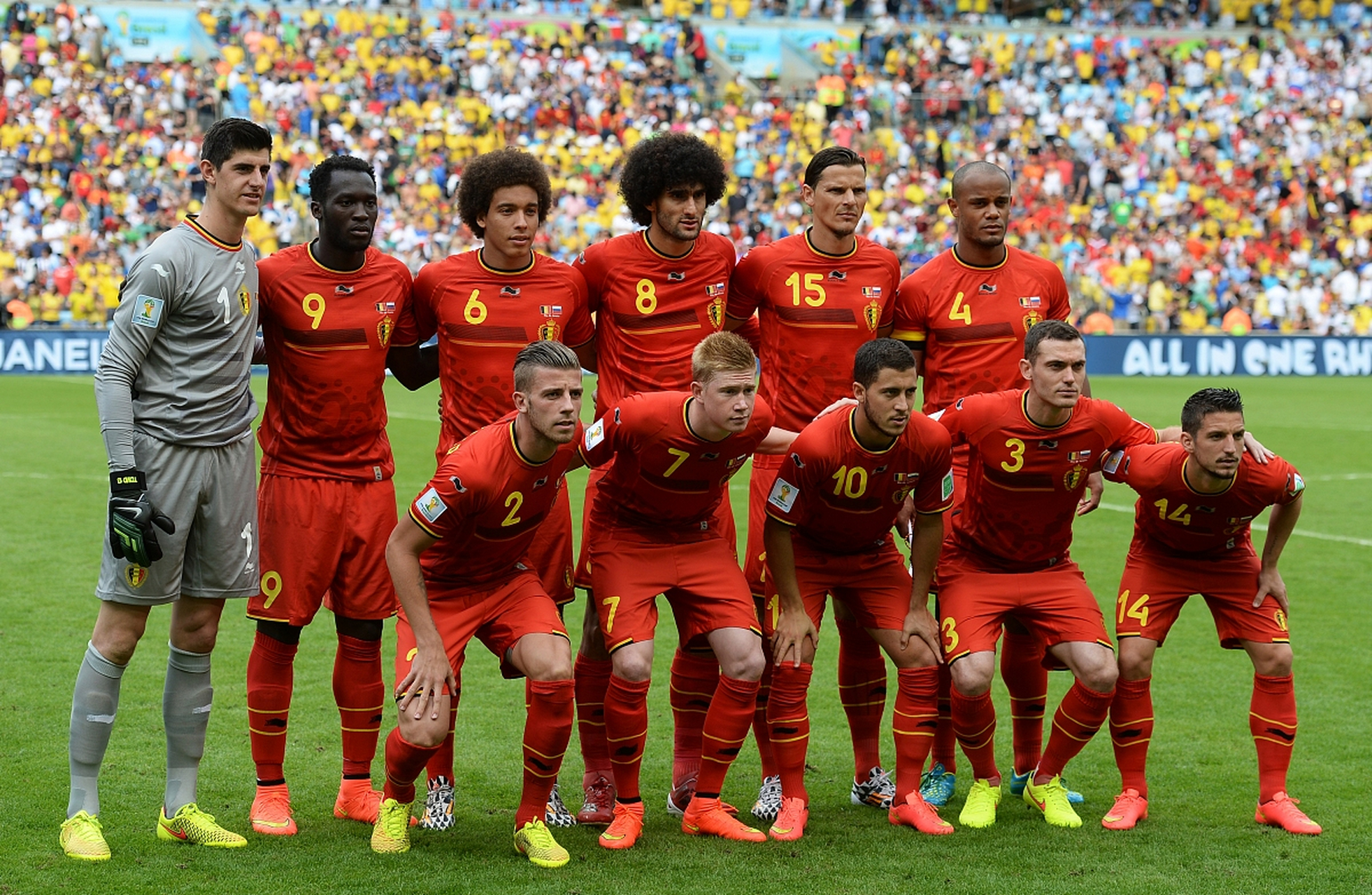 欧洲杯分组揭晓,意大利被分到超级死亡之组,c罗则获得上上签.