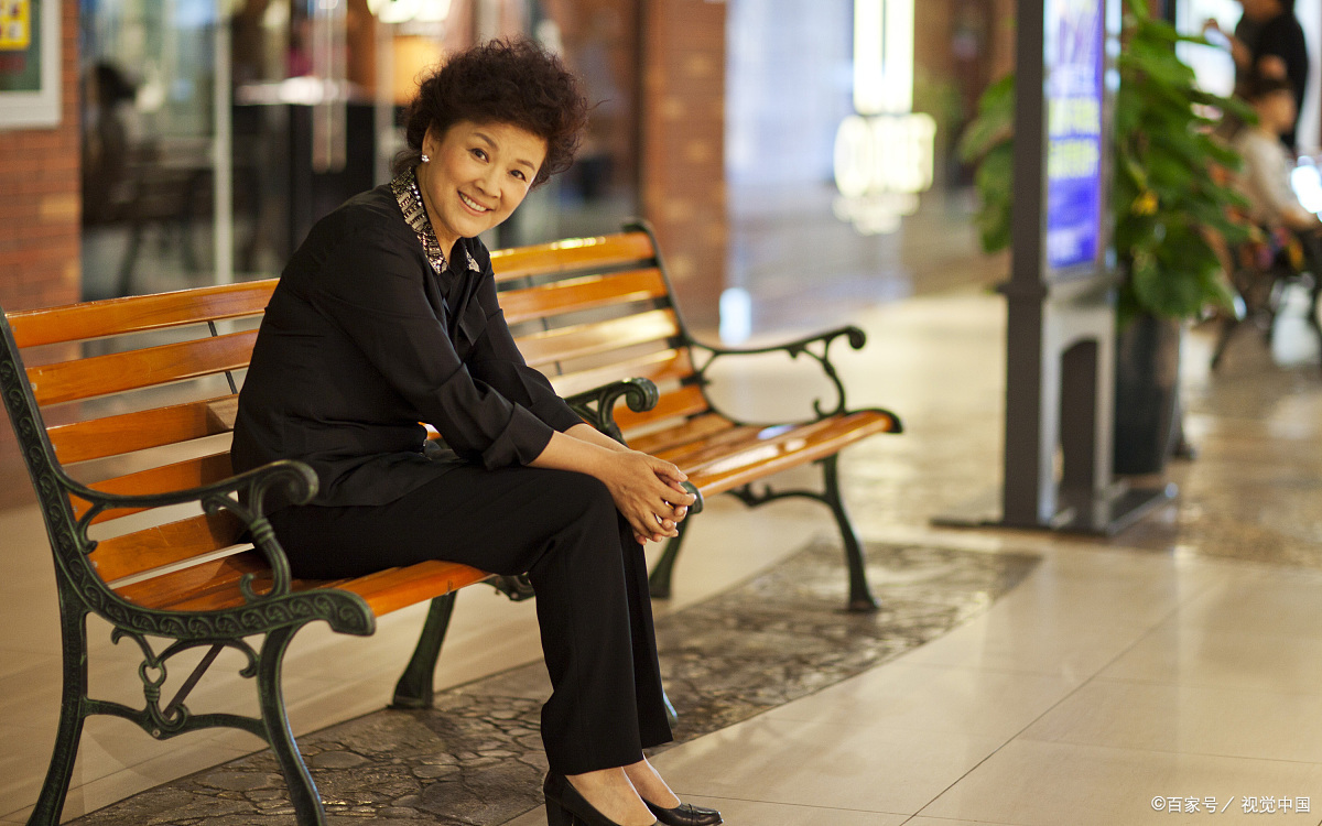 人到中年,看宋春丽如何做到人生不留遗憾