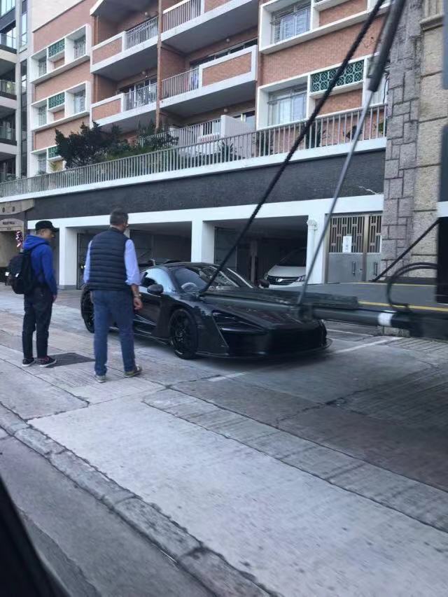 郭富城喜提750万限量版跑车,他车库里还有20多辆超级跑车