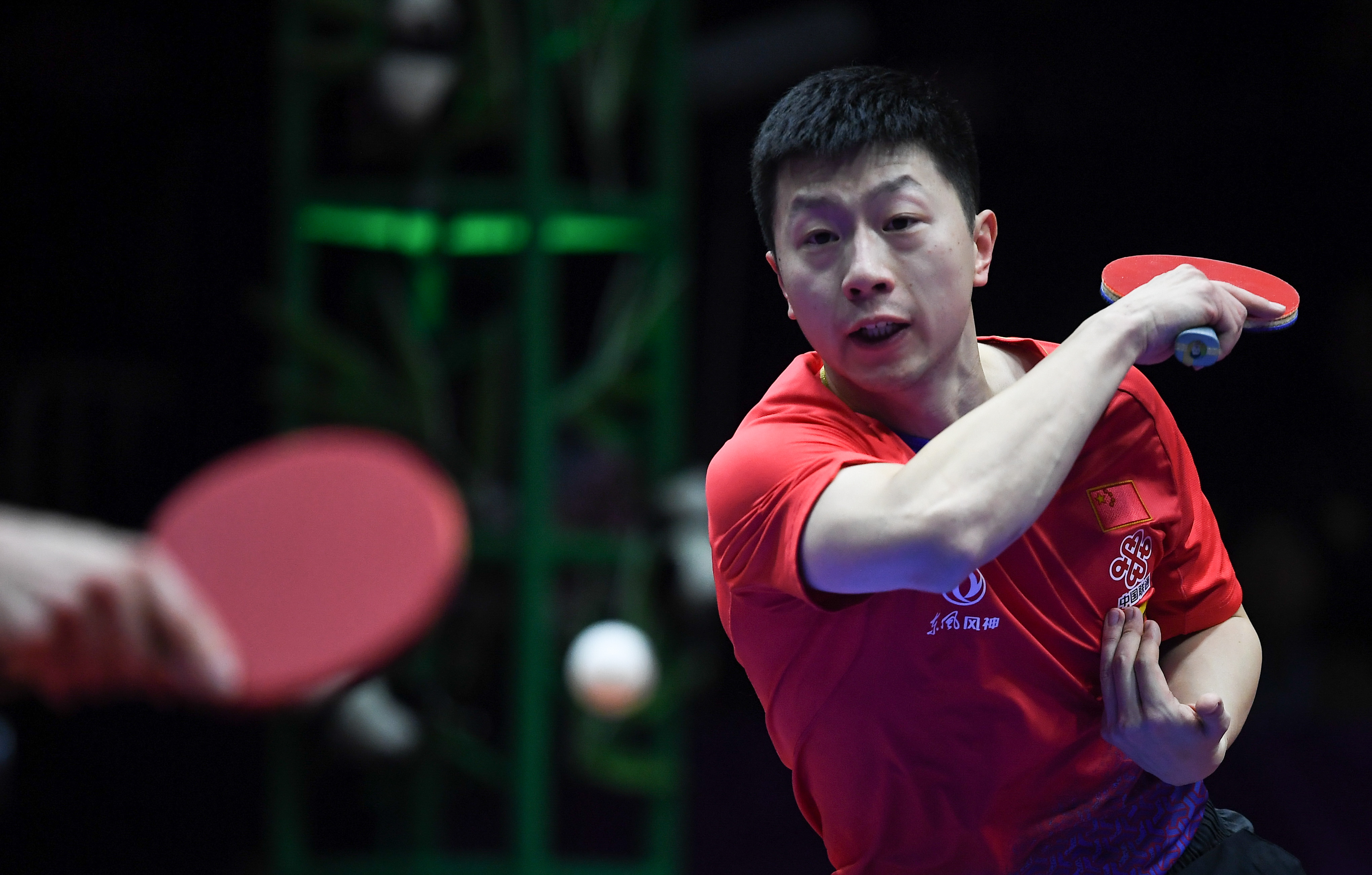 乒乓球——国际乒联男子世界杯:马龙晋级半决赛