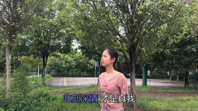 [图]伍咏薇一首《圆月下你来依我》，多么好听的歌曲啊，太经典了