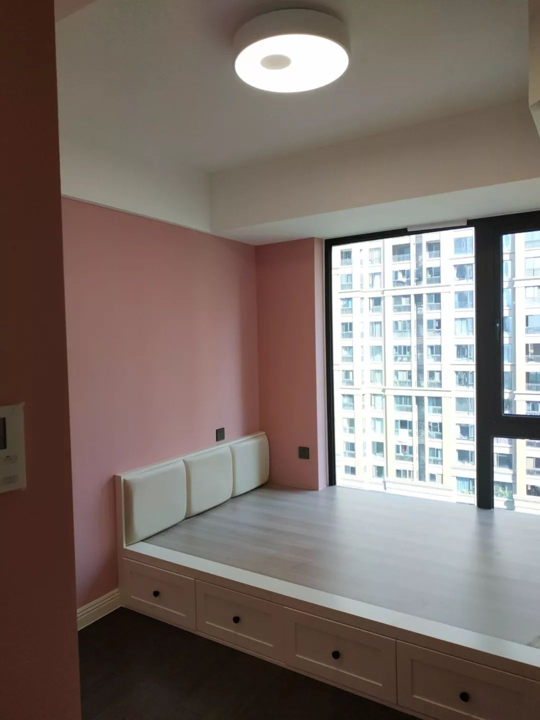 榻榻米的床头靠背,怎么设计更舒服?