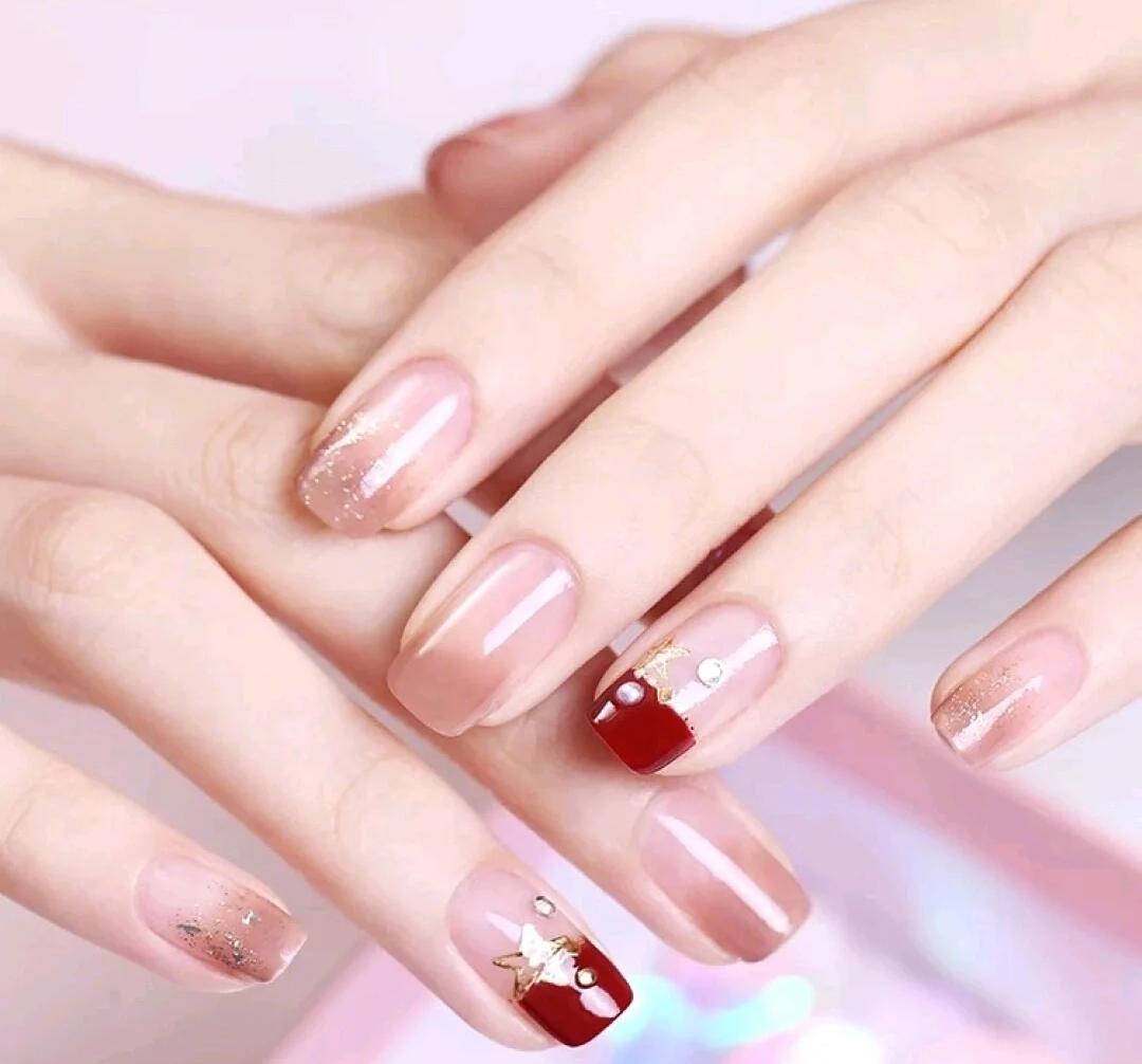 baby最爱的美甲款式,4个月了都舍不得卸,看到图片纷纷被种草!