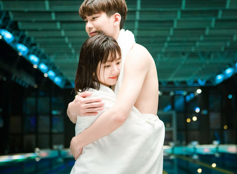 双宋夫妇在现实中已经成婚,他们合作的《太阳的后裔