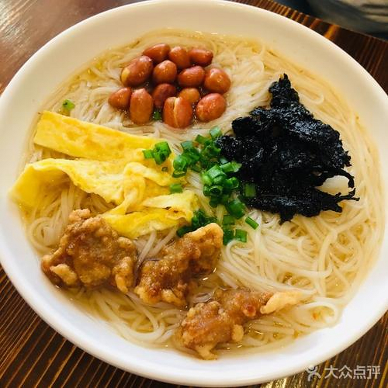 妈祖面线,又称妈祖寿面,是莆田特色美食当之无愧的状元小吃.