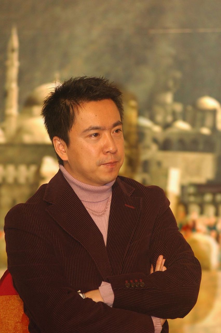 近日,王中磊老婆和霍思燕的照片在网上疯传,引发了广泛关注.