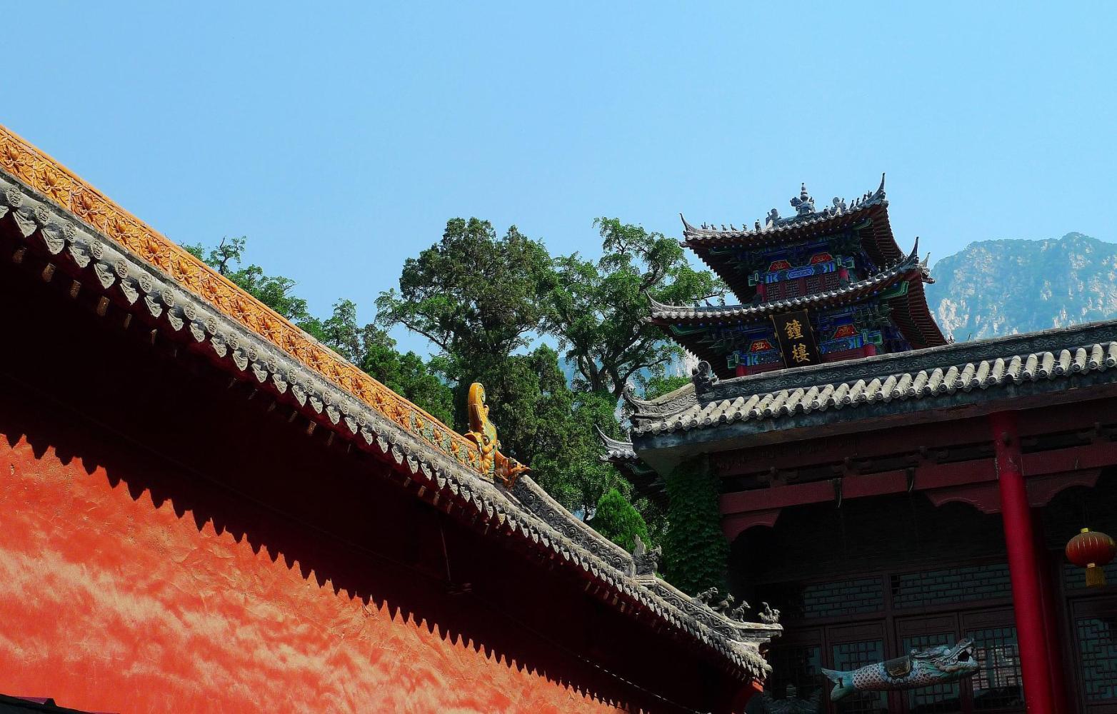 嵩山一个被人忽视的寺庙,比少林寺还早400多年,曾有护国寺之称