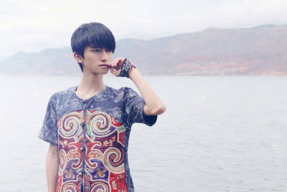 麦洛洛经典作品推荐,《何必等明天》最受读者欢迎