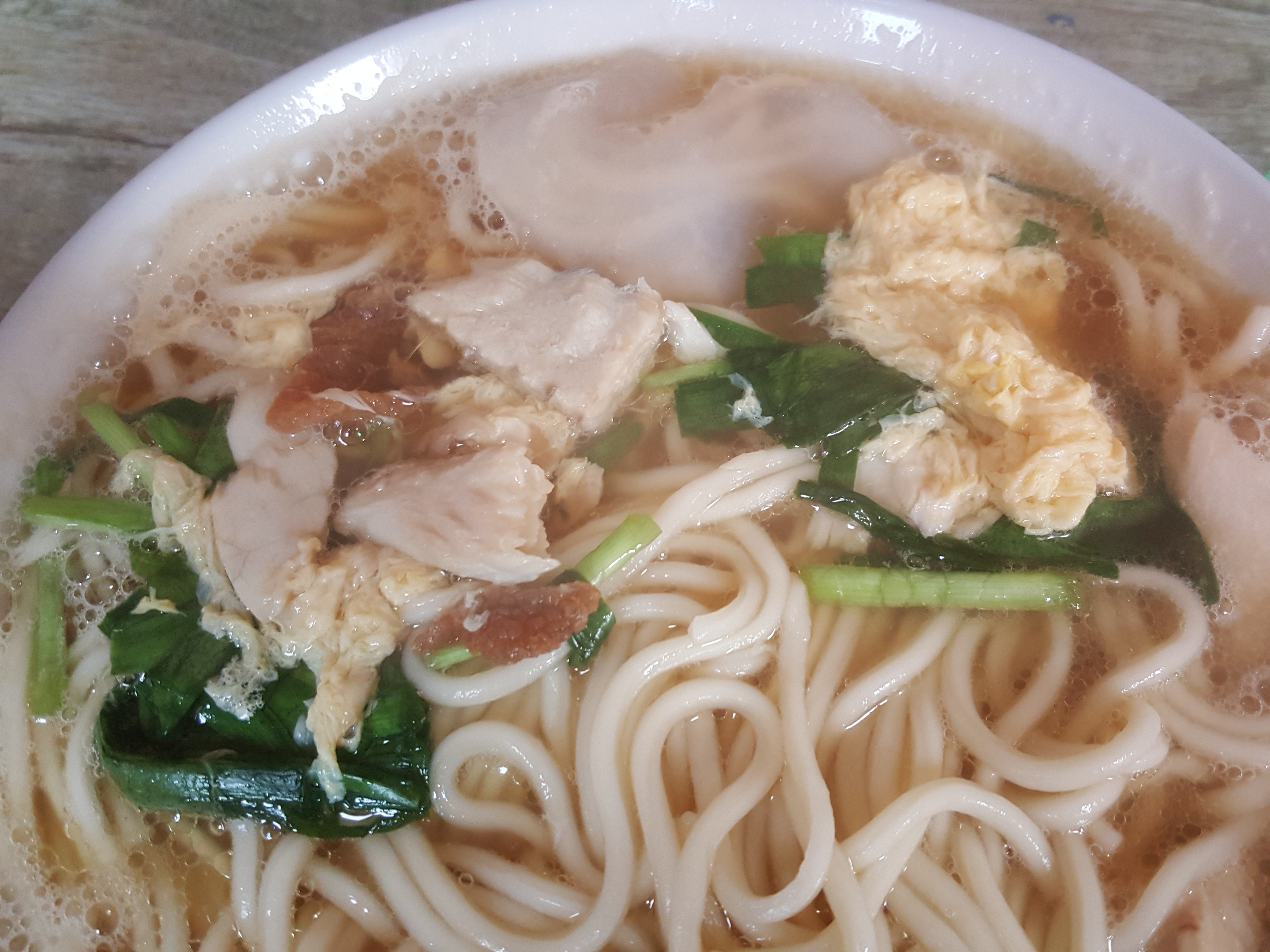 要了一个中份的鲅鱼面,等着,一会儿就上来啦.