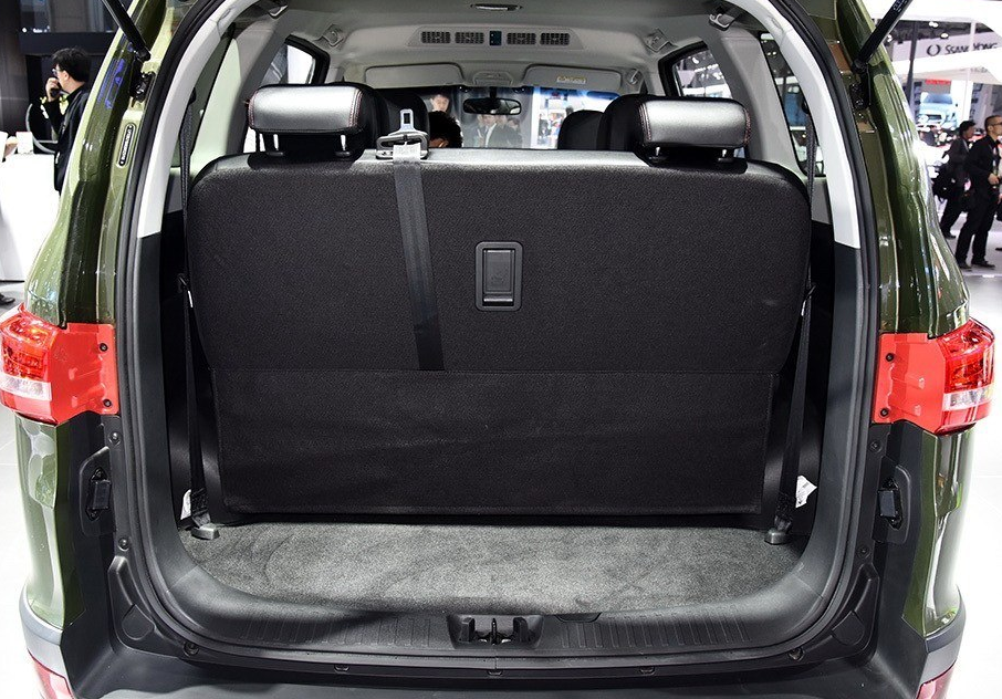 凯翼v32016款1.5l自动智联iii,外形设计大方,具有超高的运动范