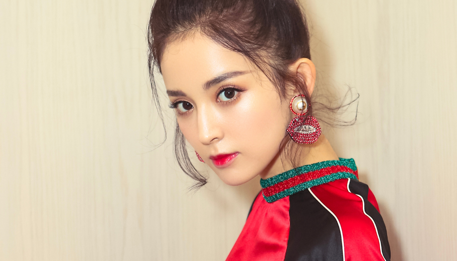 现代公认的四大美女:热巴第四,杨蓉第二,第一最惊艳!