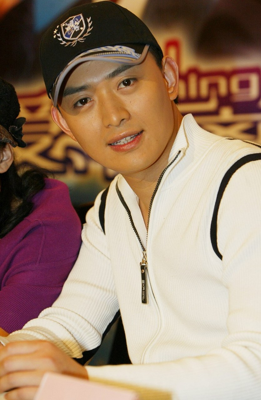 黄海冰和闫妍结婚六年过去,妻子一直丁克,黄海冰忍无可忍质问妻子:"你