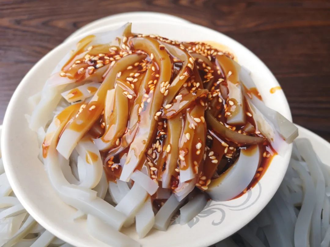 五一美食攻略,带你尝遍泸定老味道!