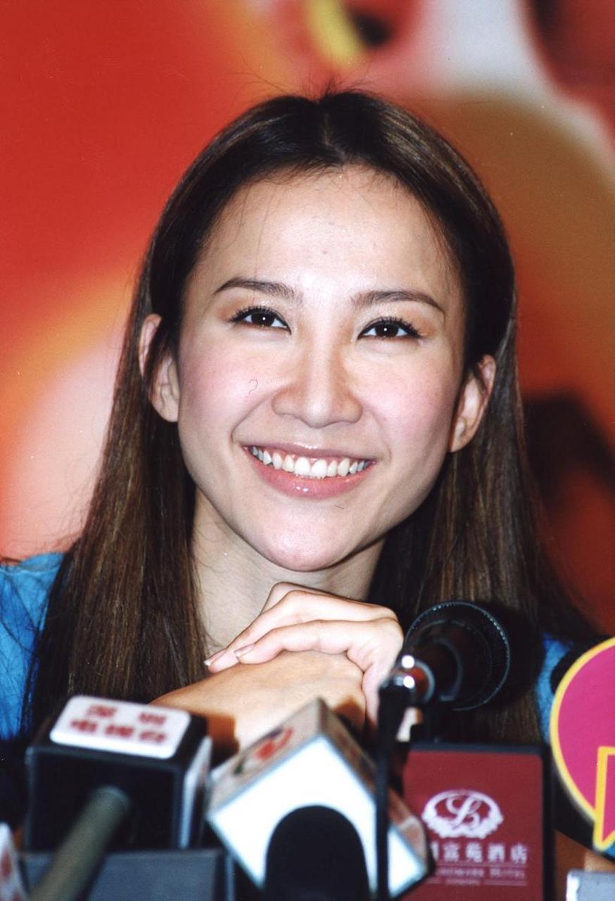 歌手李玟去世# 真的接受不了李玫去世的消息,她的歌那么好听,舞又