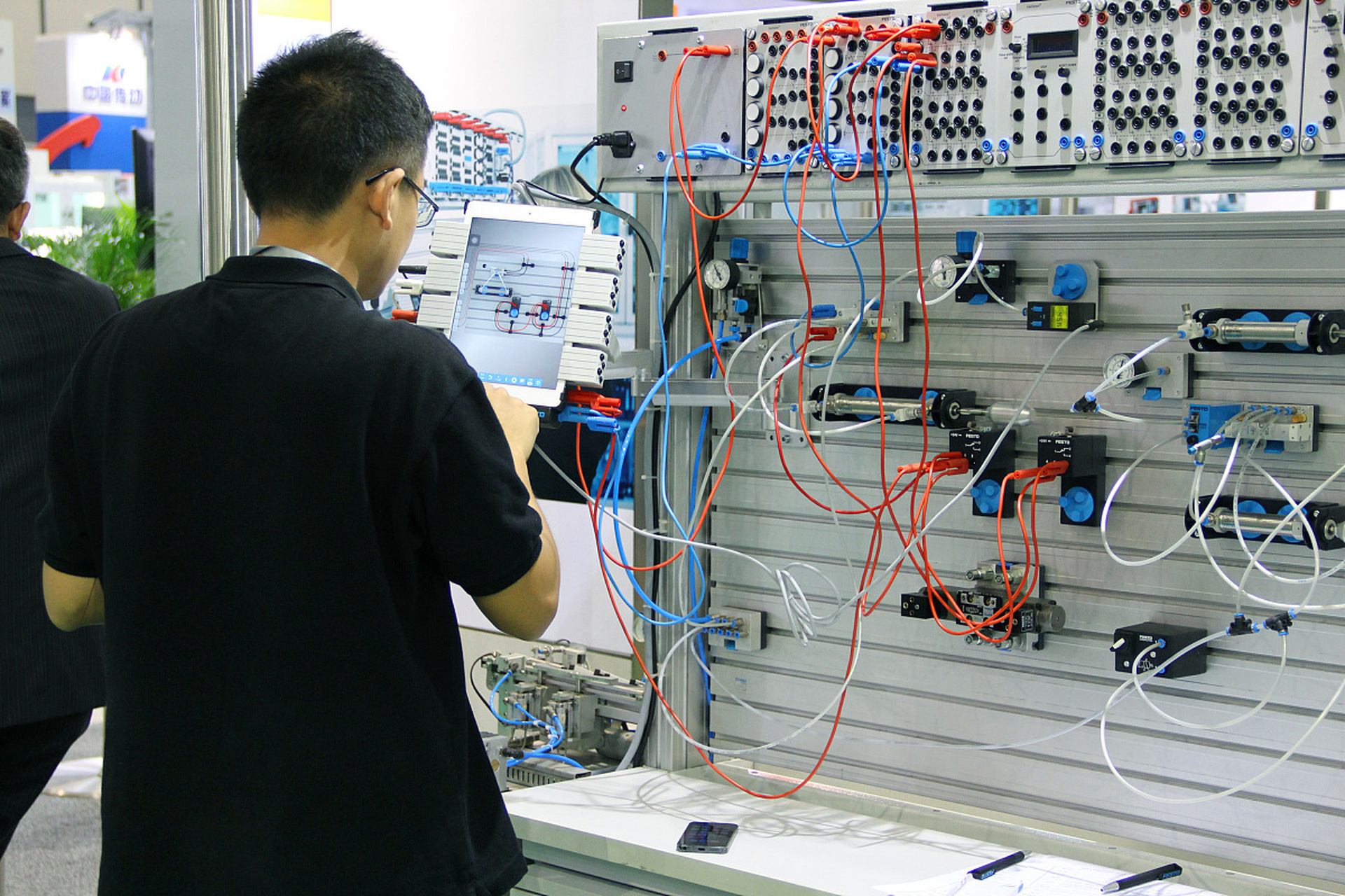 船舶电子电气工程专业是什么?学什么课程?