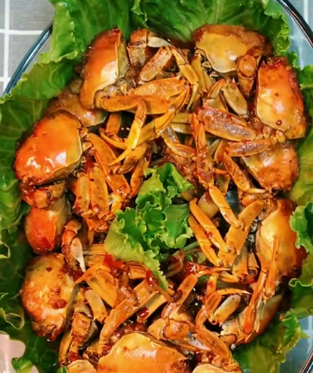 香辣大闸蟹的做法很简单