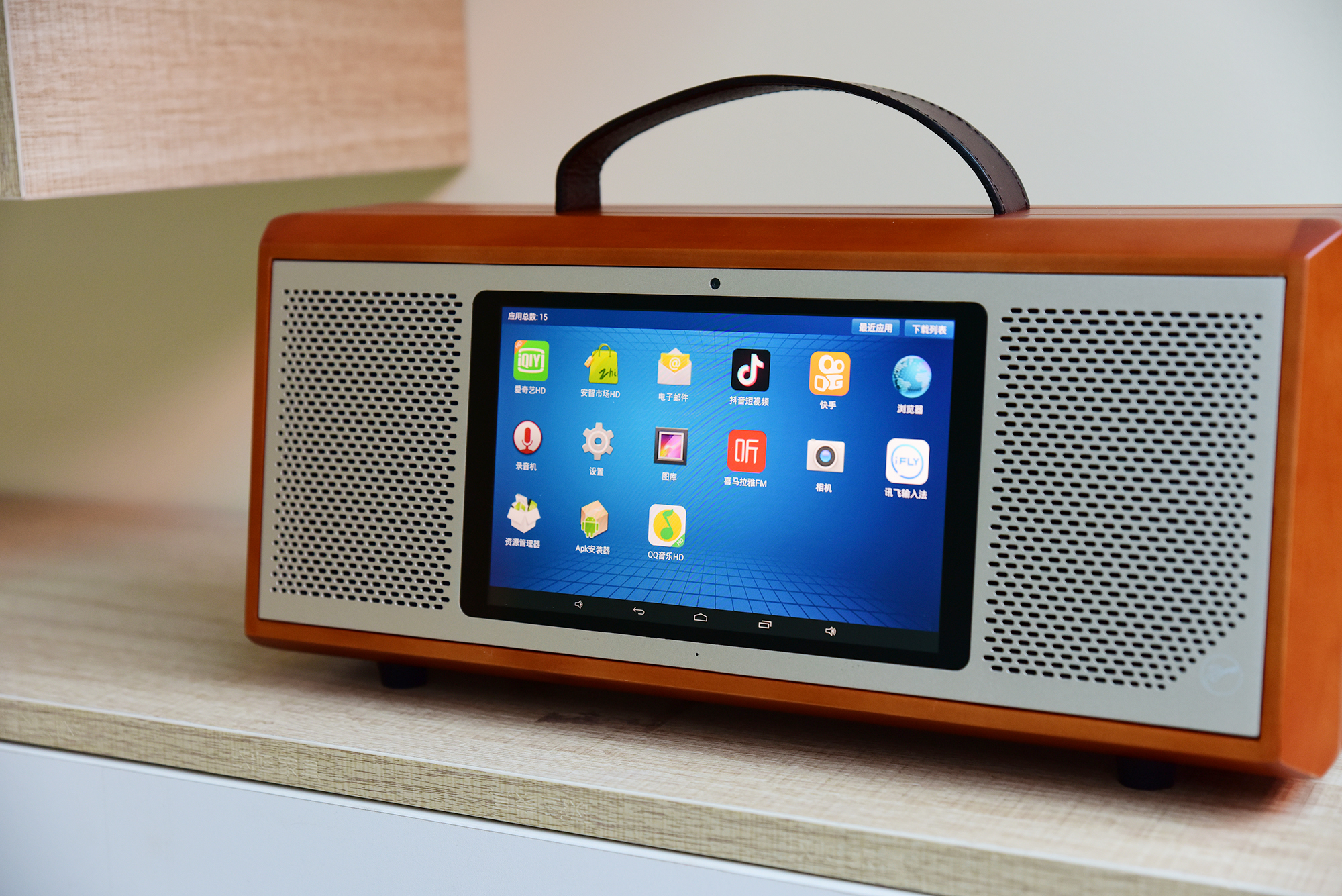 新时代智能媒体中心 惠威mc-200多媒体音箱图赏