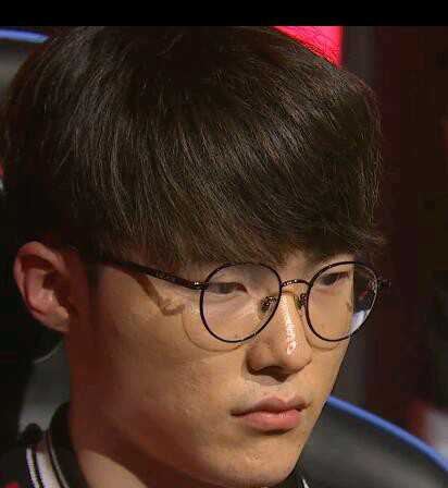 rng输比赛faker被骂司马脸,心疼!